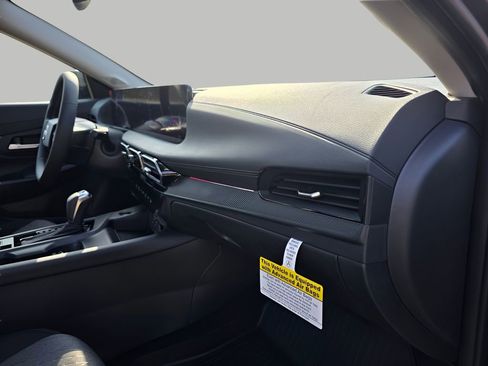 New 2026 Nissan Sentra SV w/ SV Convenience Package FWD image 10