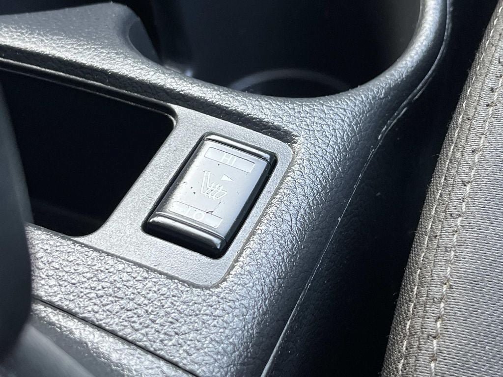 Used 2020 Nissan Rogue SV FWD image 31