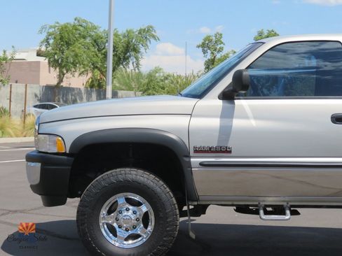 Used 2000 Dodge Ram 2500 Truck 4x4 Quad Cab image 17