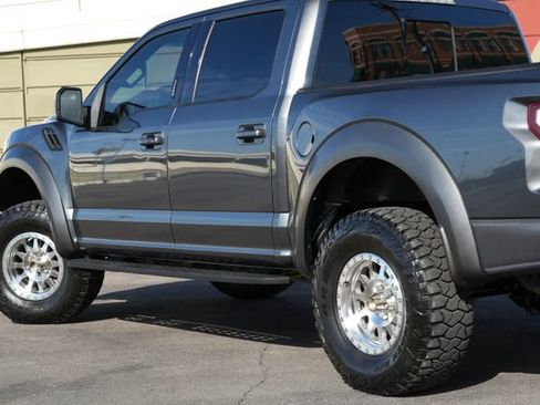Used 2017 Ford F150 Raptor w/ Equipment Group 802A Luxury AWD/4WD image 21