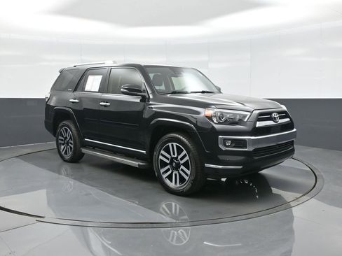 Certified 2022 Toyota 4Runner Limited AWD/4WD image 1