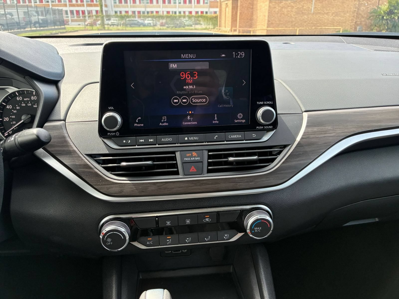 Used 2026 Nissan Altima 2.5 SV FWD image 16