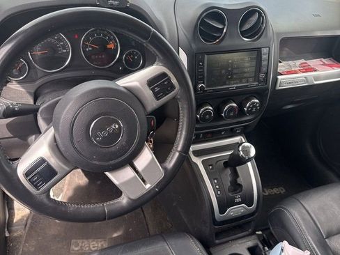 Used 2016 Jeep Compass High Altitude AWD/4WD image 9