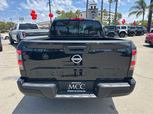 Used 2022 Nissan Frontier S w/ Technology Package RWD image 12