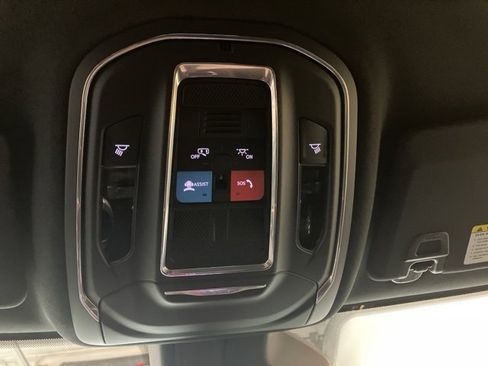 New 2025 Jeep Grand Cherokee L Laredo image 33