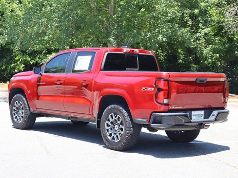 Used 2024 Chevrolet Colorado Z71 w/ Advanced Trailering Package AWD/4WD image 7