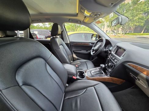 Used 2016 Audi Q5 2.0T Premium AWD/4WD image 9