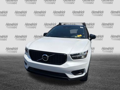 Used 2022 Volvo XC40 T4 R-Design w/ Protection Package Premier FWD image 5