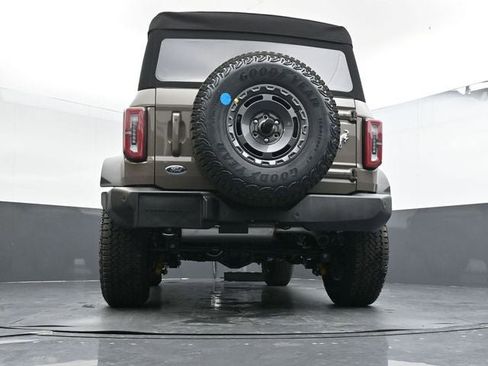 New 2025 Ford Bronco Outer Banks w/ Sasquatch Package image 29