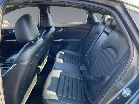 Used 2024 Kia Forte GT-Line w/ GT-Line Premium Package FWD image 13