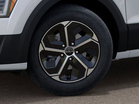 New 2025 Kia Niro EX image 9
