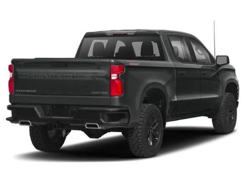 Used 2021 Chevrolet Silverado 1500 Custom Trail Boss w/ LPO, Dark Essentials Package image 2