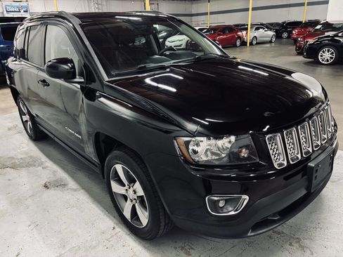 Used 2017 Jeep Compass High Altitude image 2