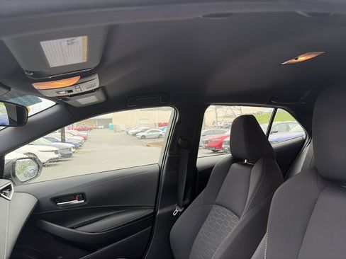 Used 2020 Toyota Corolla SE FWD image 29
