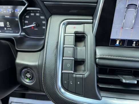 Used 2021 GMC Yukon XL AT4 w/ Rear Media and Nav Package AWD/4WD image 23