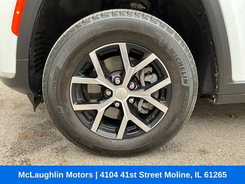 Used 2023 Jeep Grand Cherokee L Limited image 32