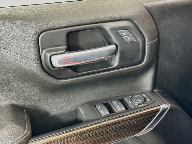 Used 2021 Chevrolet Silverado 1500 LT Trail Boss w/ Convenience Package II AWD/4WD image 17