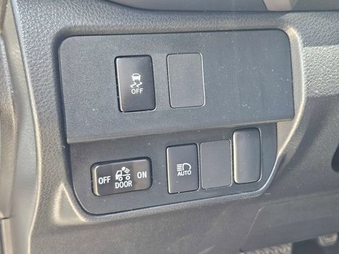 Used 2023 Toyota Tacoma SR5 RWD image 16