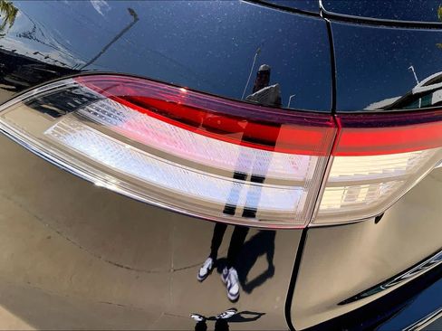 Used 2023 Lincoln Aviator Reserve w/ Equipment Group 201A AWD/4WD image 27