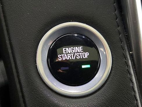 Used 2018 Cadillac Escalade ESV Platinum image 27