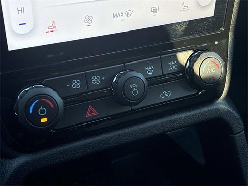 Used 2024 Ford Ranger XLT w/ Equipment Group 301A High image 33