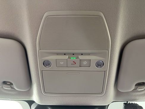 New 2026 Nissan Kicks SR image 35