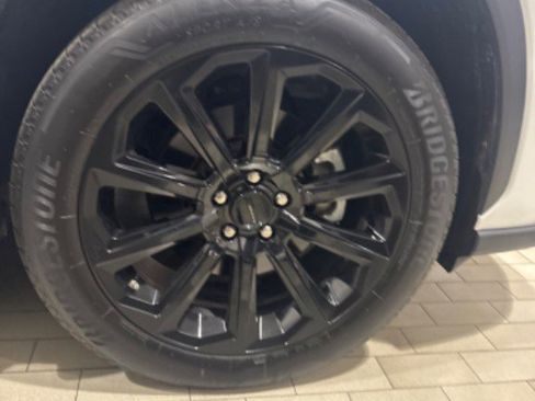 Used 2024 Toyota Highlander XLE image 10