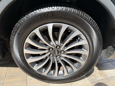 Certified 2022 Lincoln Aviator Reserve w/ Equipment Group 201A AWD/4WD image 33