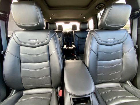 Used 2020 Cadillac XT6 Premium Luxury w/ Platinum Package AWD/4WD image 29