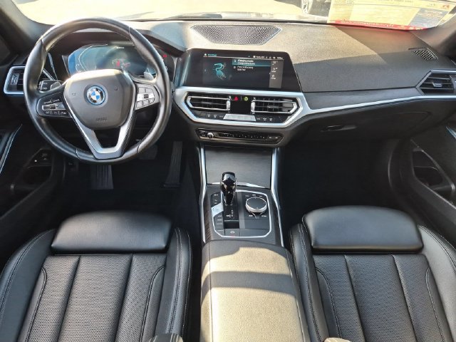 Used 2022 BMW 330e RWD image 12
