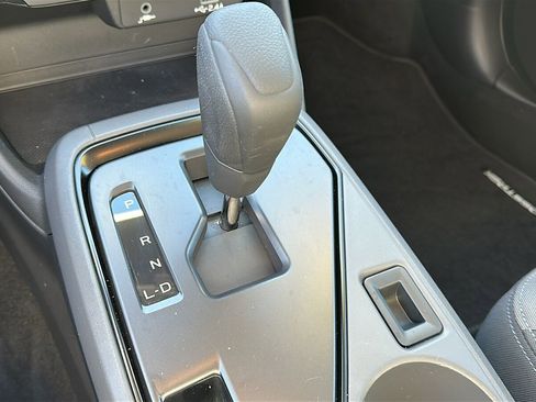 Certified 2025 Subaru Crosstrek 2.0i image 17