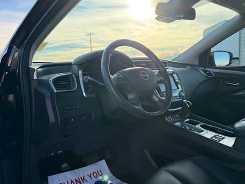 Used 2023 Nissan Murano SV w/ SV Midnight Edition Package image 11