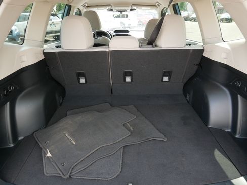 Used 2023 Subaru Forester AWD/4WD image 18
