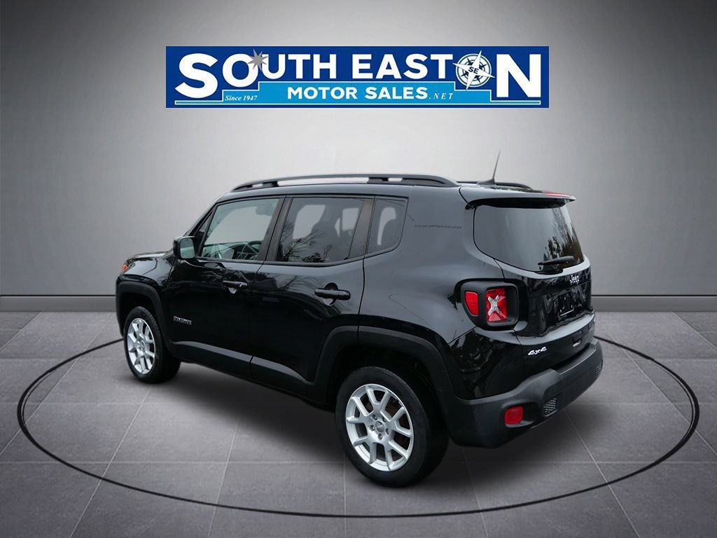 Used 2021 Jeep Renegade Latitude AWD/4WD image 5