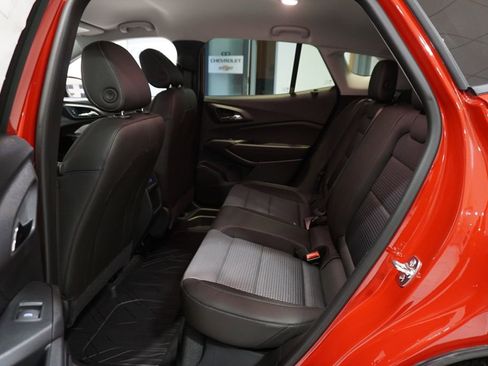 New 2026 Chevrolet Trax LT image 11