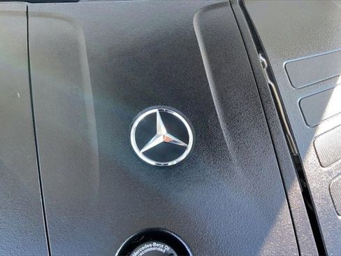 Used 2025 Mercedes-Benz C 300 4MATIC Sedan image 29