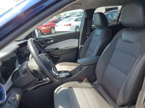Certified 2024 Chevrolet Trax LT w/ Driver Confidence Package FWD image 18