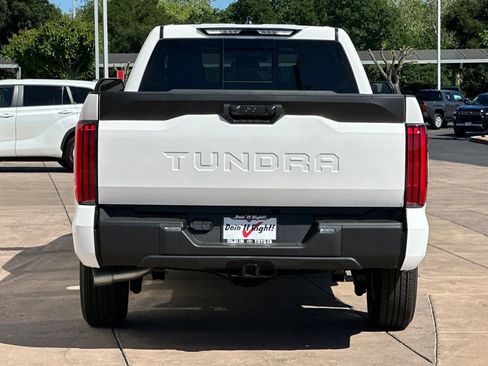 New 2026 Toyota Tundra SR image 5