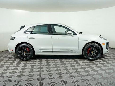 New 2026 Porsche Macan GTS image 8