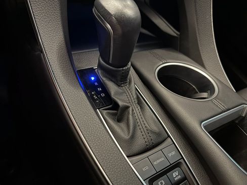 Used 2021 Toyota Avalon XSE FWD image 16