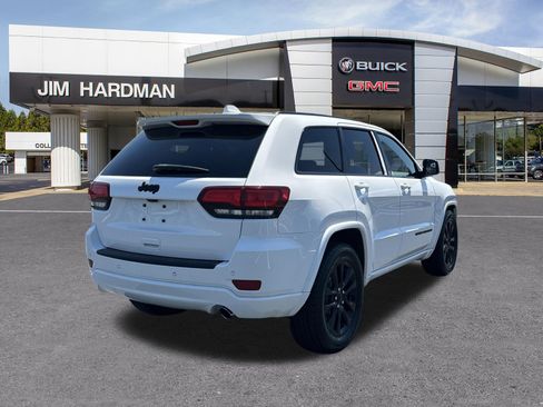 Used 2018 Jeep Grand Cherokee Altitude RWD image 7