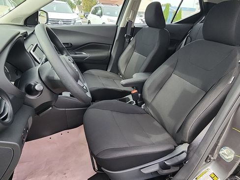 New 2025 Nissan Kicks Play S image 10