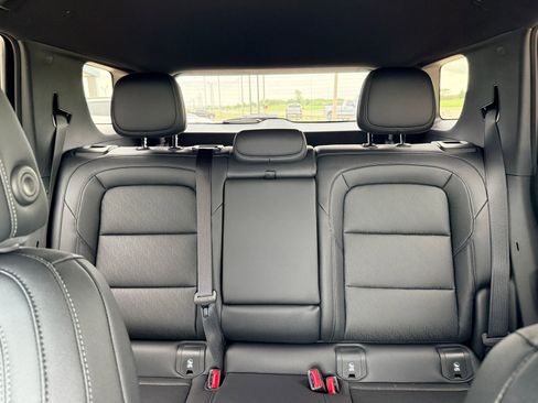 New 2026 Chevrolet Equinox LT w/ Convenience Package II FWD image 19