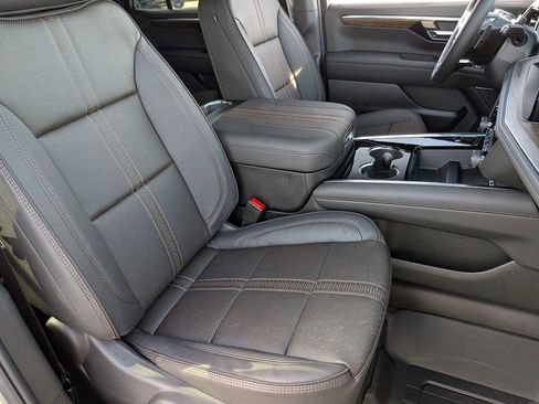 New 2026 Chevrolet Tahoe High Country AWD/4WD image 28