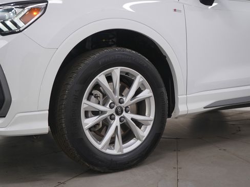 Used 2025 Audi Q3 2.0T Premium image 30