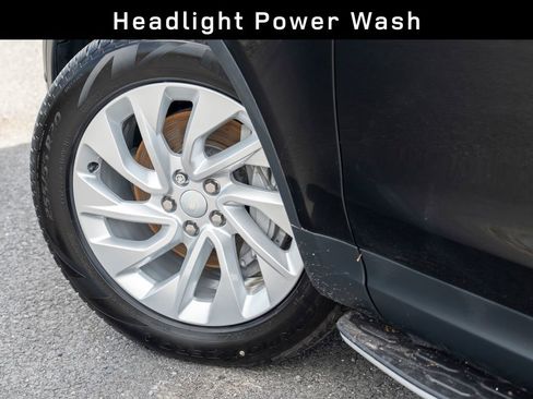 Certified 2024 Land Rover Discovery S image 9