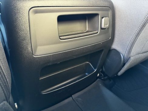 Used 2018 Chevrolet Silverado 1500 LT w/ All Star Edition image 7