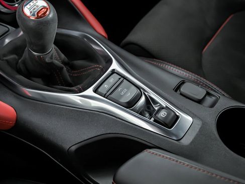 Used 2020 Chevrolet Camaro ZL1 image 40