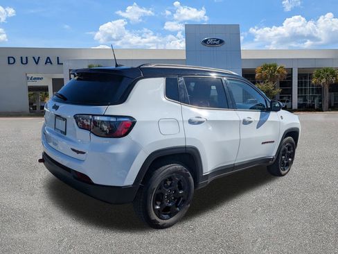 Used 2024 Jeep Compass Trailhawk image 4