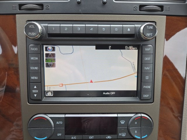 Used 2011 Lincoln Navigator 4WD image 30